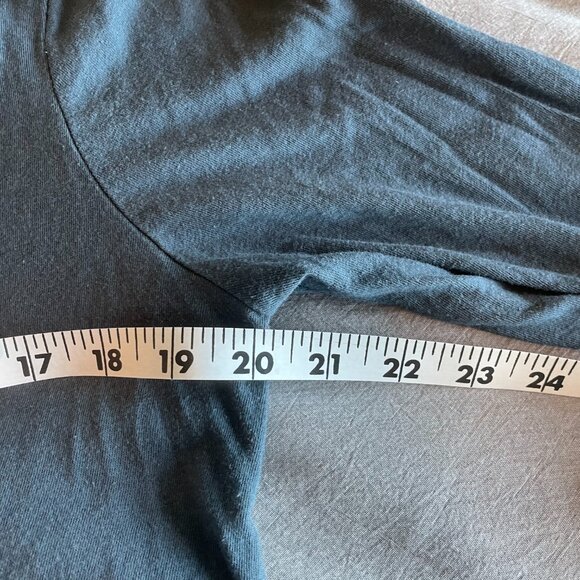 GAP Pullover Shirt with Hood - Picture 11 of 12